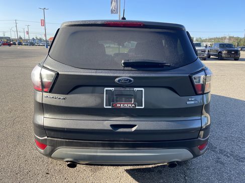 Used 2017 Ford Escape SE AWD/4WD image 5