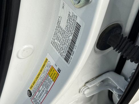 Certified 2021 Honda Accord Touring image 23