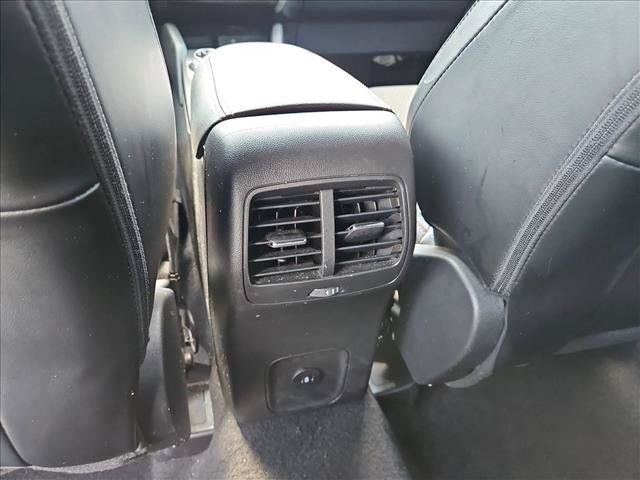 Used 2025 Ford Escape ST-Line FWD image 16