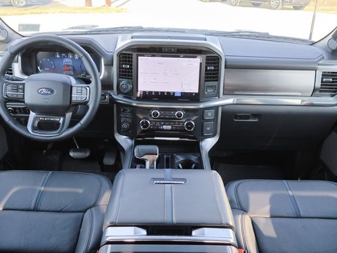 Certified 2025 Ford F150 Platinum w/ FX4 Off-Road Package image 25