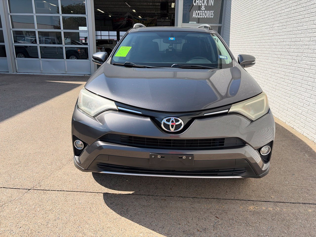 Used 2016 Toyota RAV4 XLE FWD image 7