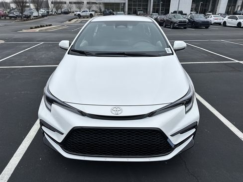 New 2026 Toyota Corolla SE image 3