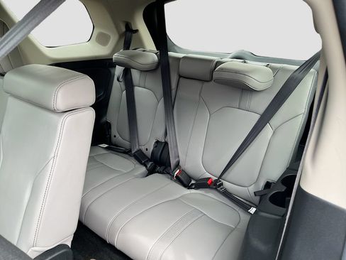 Used 2025 Honda Pilot Touring image 28