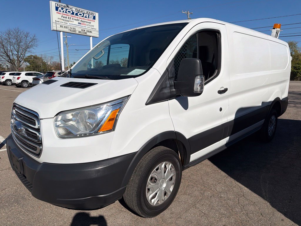 Used 2017 Ford Transit 250 130 Low Roof w/ Exterior Upgrade Package RWD image 1