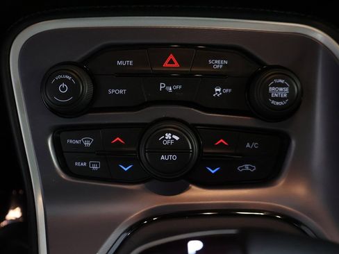 Used 2021 Dodge Challenger R/T image 38