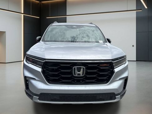 Used 2024 Honda Pilot TrailSport image 10