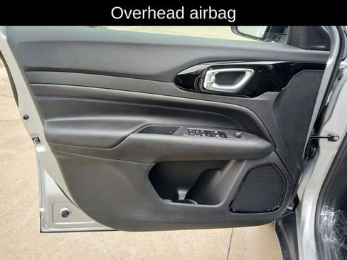 New 2026 Jeep Compass Limited image 12