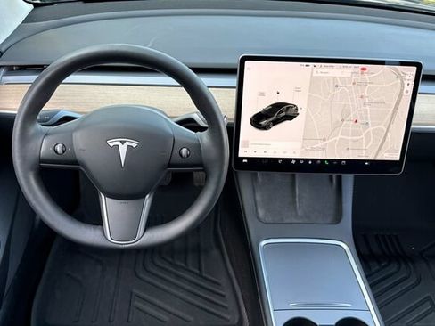 Used 2021 Tesla Model 3 Standard Range Plus RWD image 14