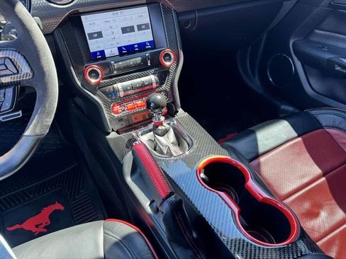 Used 2017 Ford Mustang GT Premium RWD image 32