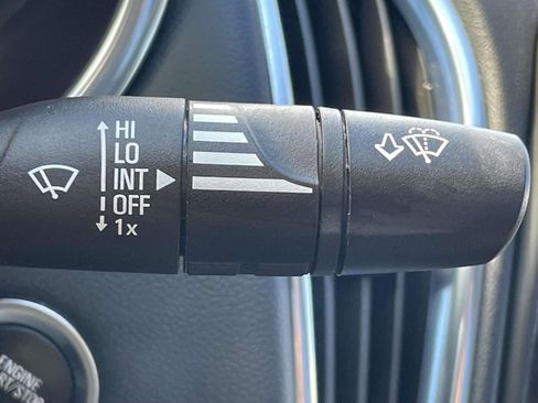 Used 2022 Chevrolet Malibu Premier image 29