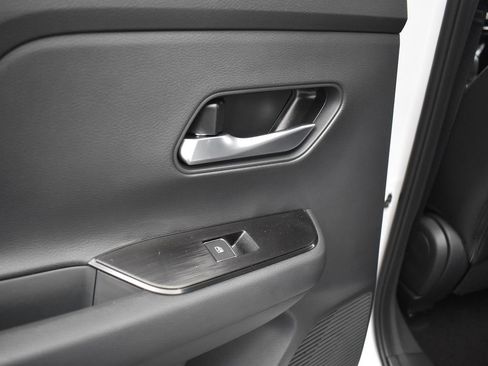 New 2026 Nissan Kicks SR w/ Illumination Package image 15