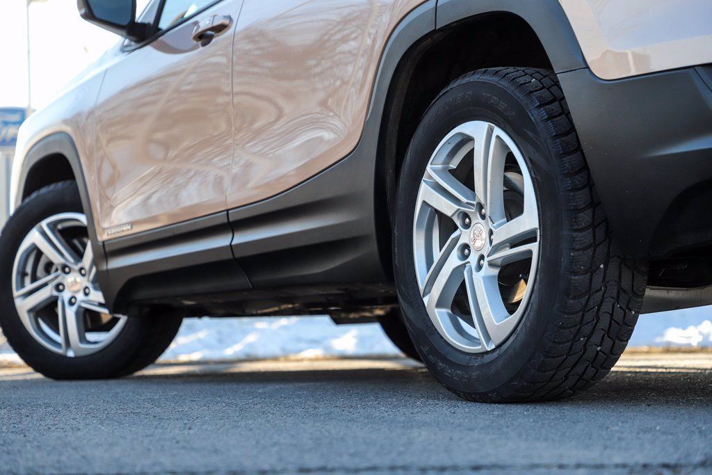 Used 2019 GMC Terrain SLE w/ Driver Convenience Package AWD/4WD image 5