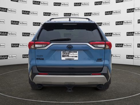 Used 2022 Toyota RAV4 XSE image 5