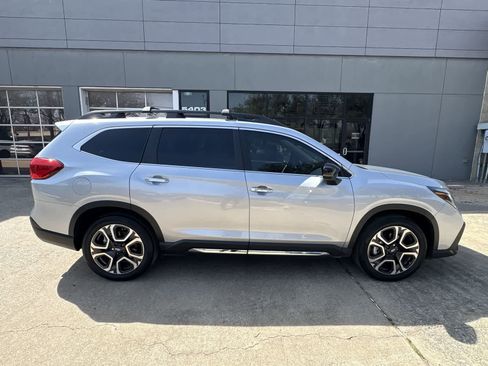 Used 2025 Subaru Ascent Touring w/ Popular Package #2 image 15