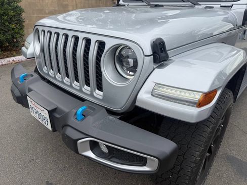 Used 2023 Jeep Wrangler Unlimited Sahara w/ Cold Weather Group AWD/4WD image 6