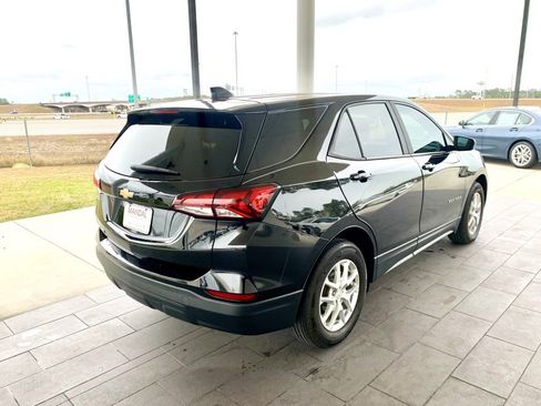 Used 2024 Chevrolet Equinox LS w/ LS Convenience Package image 5