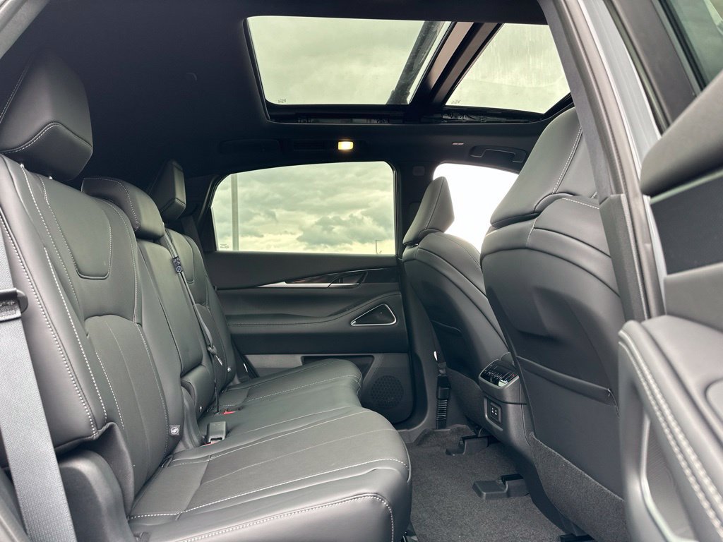 New 2027 INFINITI QX65 Sport w/ Cargo Package AWD/4WD image 21
