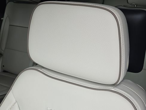 Used 2023 GMC Yukon XL Denali w/ Denali Reserve Package image 17