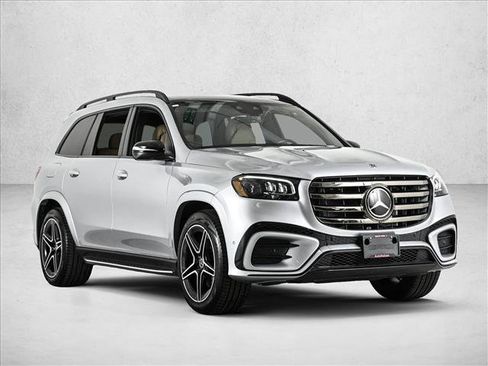 Certified 2025 Mercedes-Benz GLS 450 4MATIC image 3