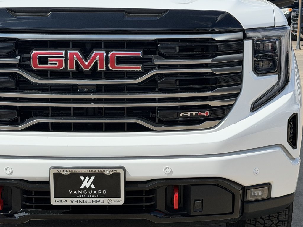 New 2026 GMC Sierra 1500 AT4 w/ AT4 Premium Package AWD/4WD image 8