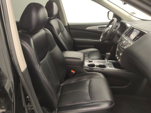 Used 2020 Nissan Pathfinder SL w/ Cargo Package AWD/4WD image 21