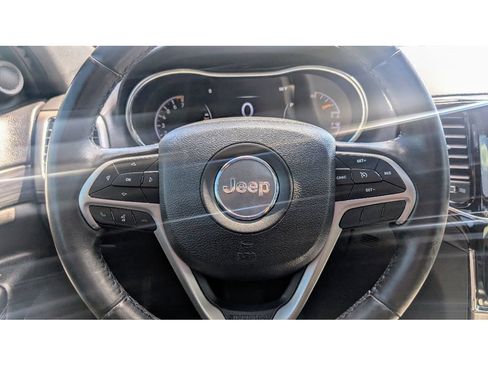 Used 2019 Jeep Grand Cherokee Altitude image 20