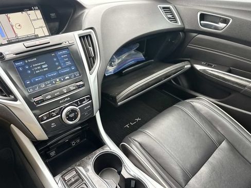 Used 2018 Acura TLX V6 SH-AWD w/ Technology Pkg image 34