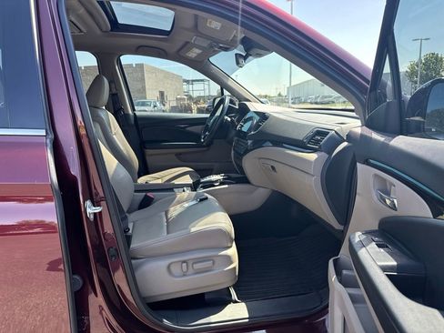 Used 2022 Honda Pilot Touring image 39