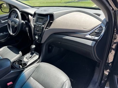 Used 2016 Hyundai Santa Fe SE FWD image 26