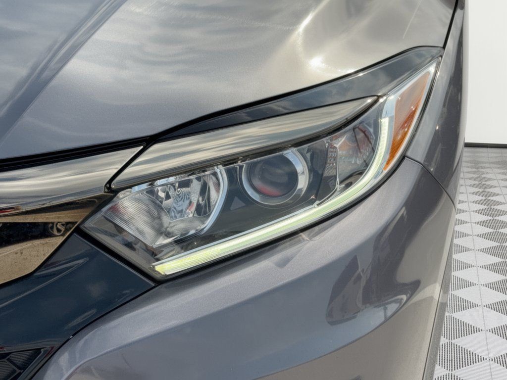 Used 2020 Honda HR-V Sport image 12