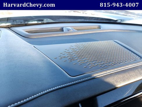 Used 2025 GMC Acadia Elevation image 7