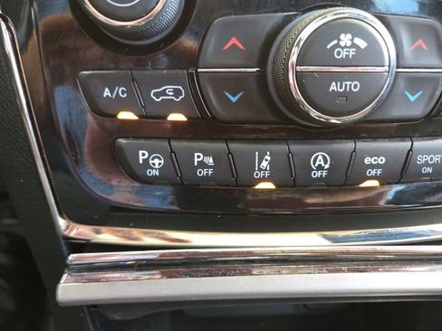 Used 2019 Jeep Grand Cherokee High Altitude AWD/4WD image 13