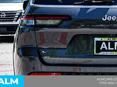 Used 2021 Jeep Grand Cherokee L Limited RWD image 14