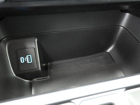 Certified 2022 Ford F150 XLT w/ Equipment Group 302A High image 30