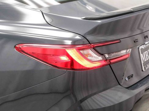 Used 2025 Toyota Camry SE FWD image 7