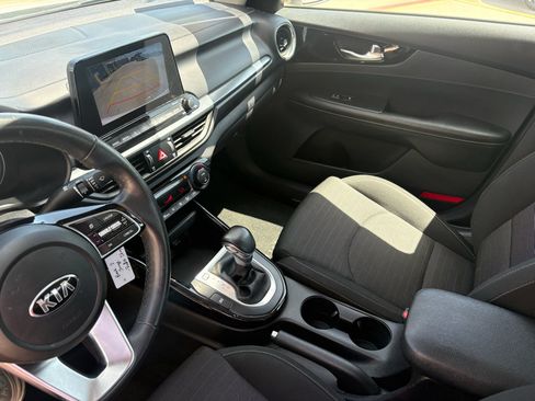 Used 2019 Kia Forte S w/ S Premium Package FWD image 13