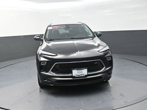 Used 2024 Buick Encore GX Sport Touring AWD/4WD image 4