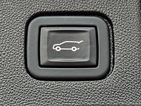 Certified 2024 Chevrolet Equinox LT image 33