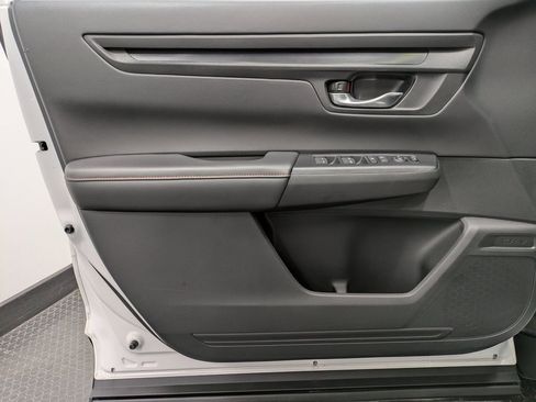 Used 2024 Honda CR-V Sport image 8