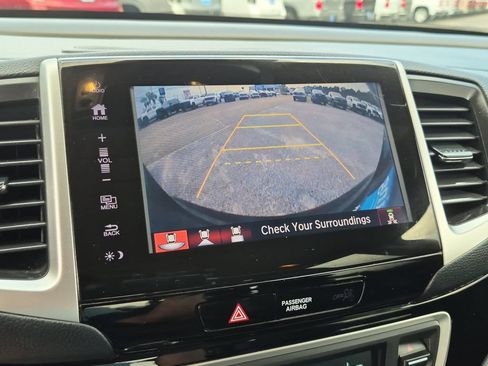Used 2017 Honda Pilot Elite image 27