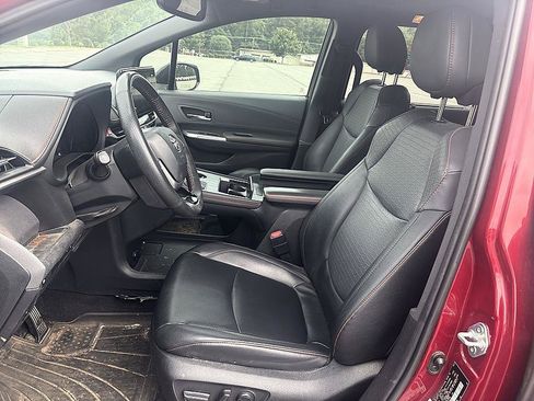Used 2022 Toyota Sienna XSE FWD image 13