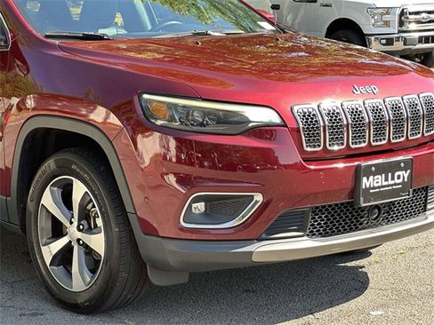 Used 2021 Jeep Cherokee Limited w/ Mopar Interior Package image 5