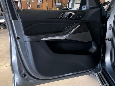 New 2026 BMW X5 sDrive40i image 10