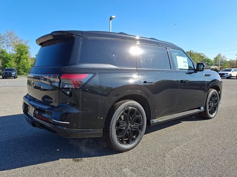 New 2026 INFINITI QX80 4WD image 4