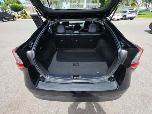 Used 2019 Toyota Prius XLE AWD/4WD image 12
