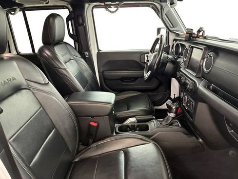 Used 2021 Jeep Wrangler Unlimited Sahara AWD/4WD image 14