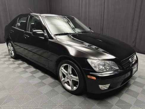 Used 2003 Lexus IS 300 RWD image 8