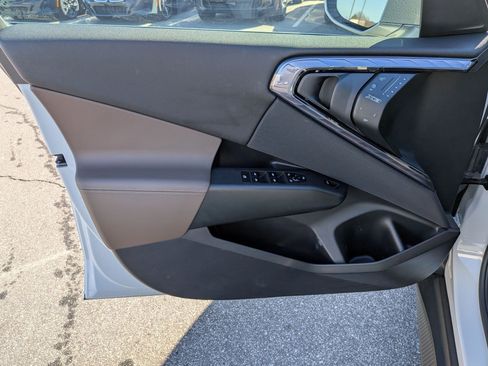 Used 2025 BMW X3 xDrive30i w/ Convenience Package image 11