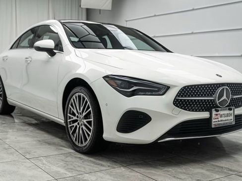 Used 2025 Mercedes-Benz CLA 250 image 4