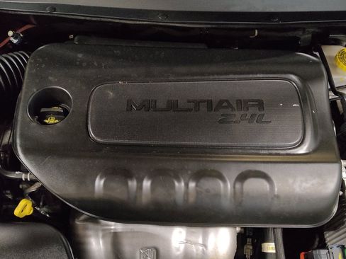 Used 2019 Jeep Cherokee Latitude w/ Popular Appearance Group image 30